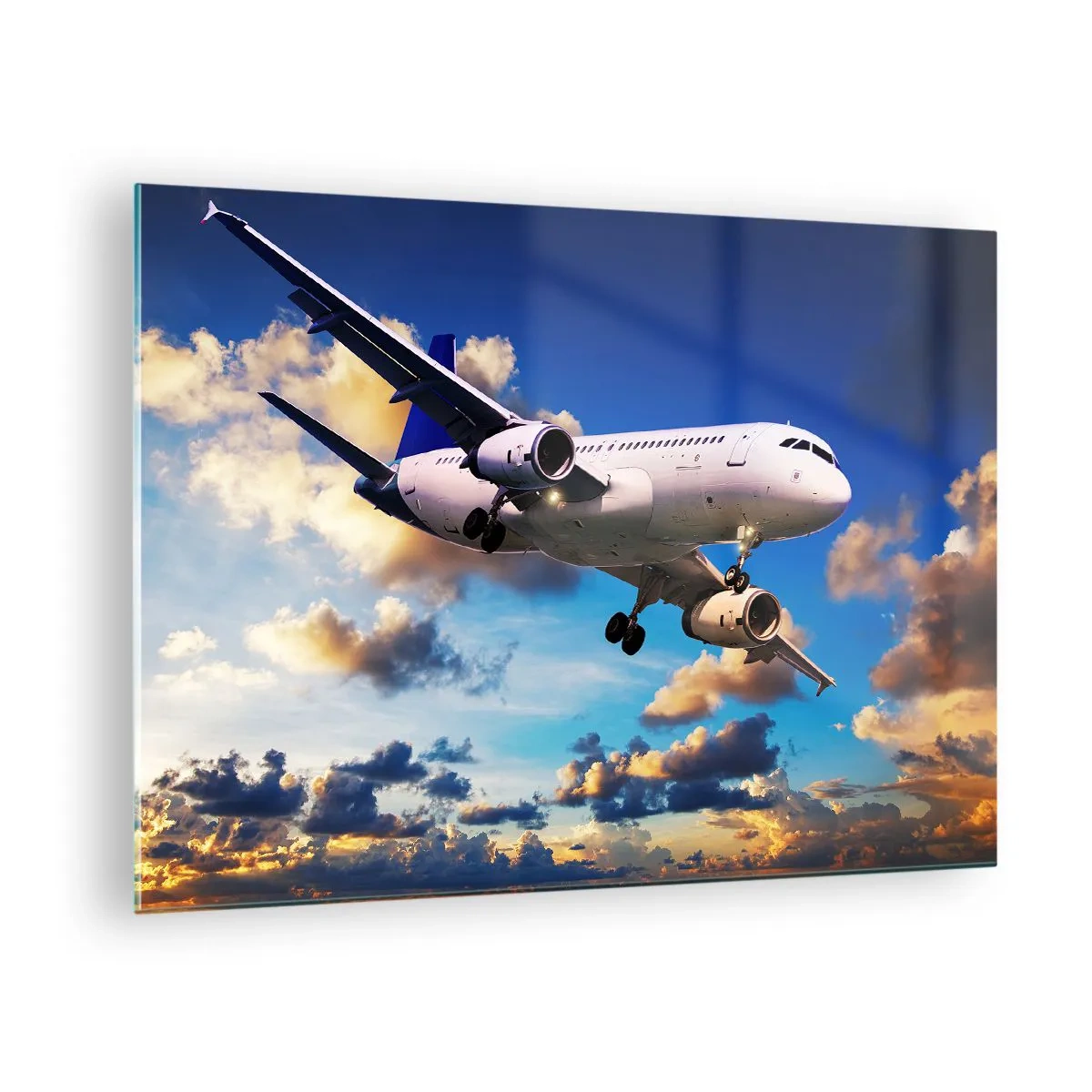 Quadro em vidro - Um avião em voo contra um céu pitoresco - 70x50cm - Viagem em branco e azul - Decoração de parede moderna para a sala de estar e quarto ARTTOR