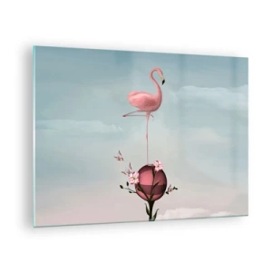 Quadro em vidro - Um flamingo rosa em pé sobre uma bola decorativa com flores e borboletas. - 70x50cm - Alegoria do basquetebol - Decoração de parede moderna para a sala de estar e quarto ARTTOR