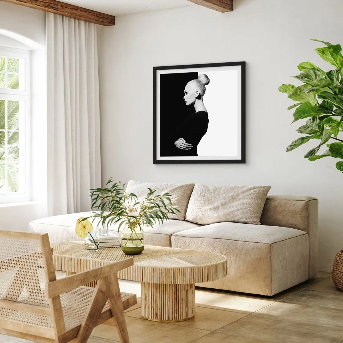 Pôster com moldura preta - Simplesmente mulher - 60x60 cm