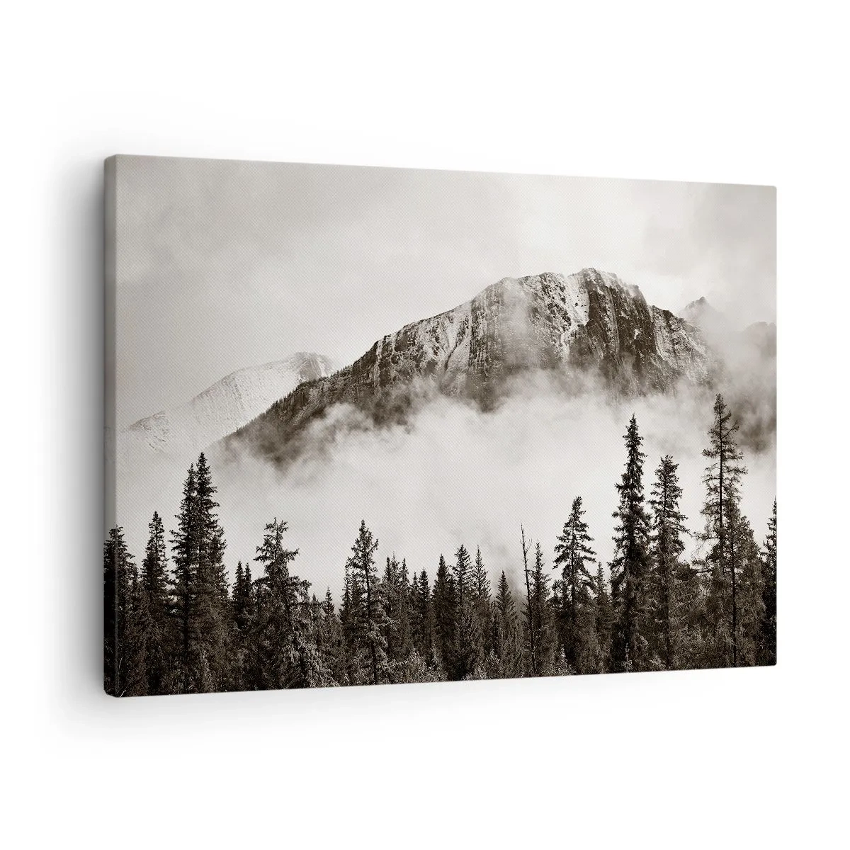 Quadro em tela - Um pico de montanha pitoresco cercado por neblina e uma floresta em tons de sépia - 70x50cm - O soberano de granito - Decoração de parede moderna para a sala de estar e quarto ARTTOR
