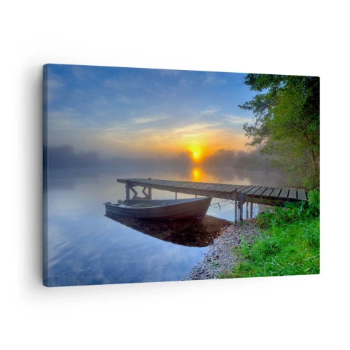 Quadro em tela - Um cais à beira do lago ao nascer do sol com um barco na costa - 70x50cm - Como o comum se transforma em mágico - Decoração de parede moderna para a sala de estar e quarto ARTTOR