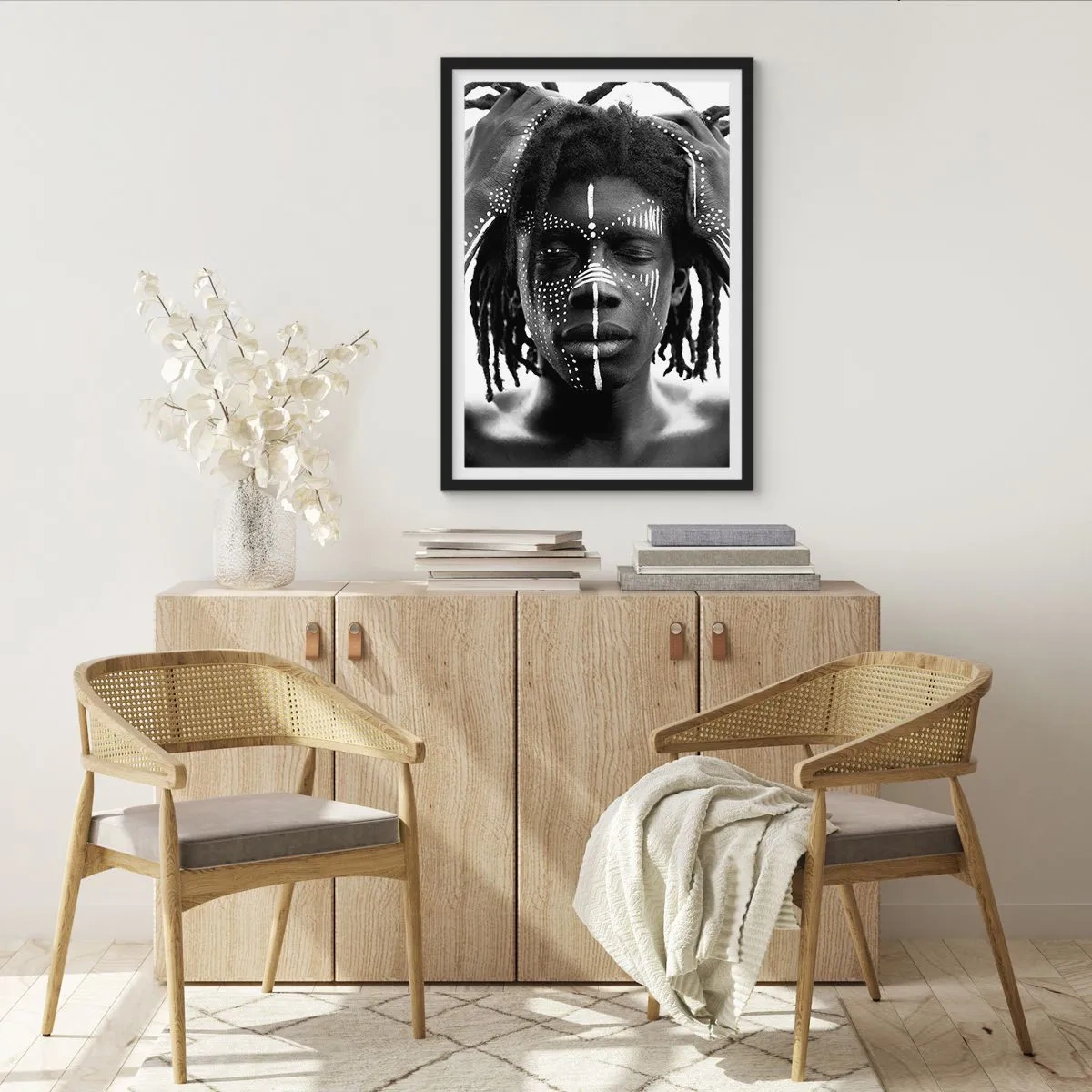 Pôster com moldura preta - Um homem com pinturas brancas no rosto e nas mãos - 50x70cm - Onde estás? - Decoração de parede moderna para a sala de estar e quarto ARTTOR