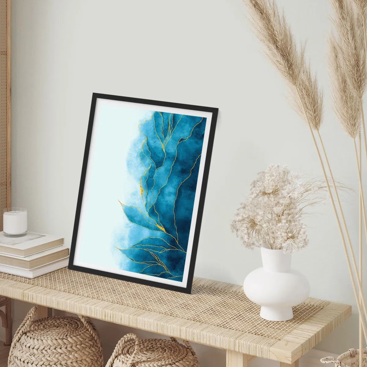 Pôster com moldura preta - Uma composição abstrata em tons de azul com linhas douradas. - 50x70cm - Azul dourado - Decoração de parede moderna para a sala de estar e quarto ARTTOR