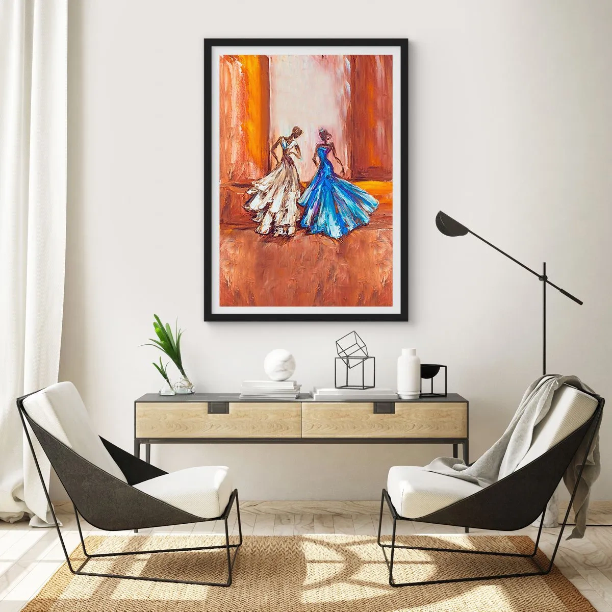 Pôster com moldura preta - Duas mulheres em vestidos contra o pano de fundo de um interior dourado - 50x70cm - Uma bela dupla - Decoração de parede moderna para a sala de estar e quarto ARTTOR