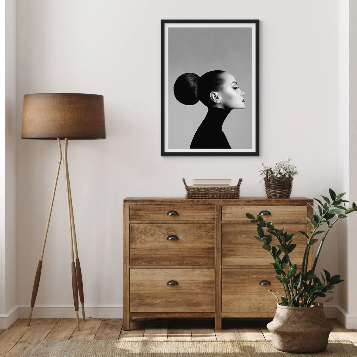 Pôster com moldura preta - Perfil de uma mulher em preto e branco com penteado elegante - 50x70cm - Nefertiti moderna - Decoração de parede moderna para a sala de estar e quarto ARTTOR