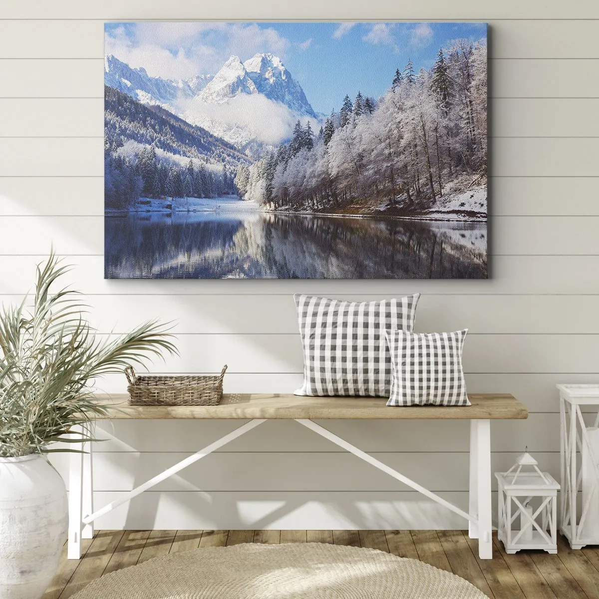 Quadro em tela - Paisagem montanhosa de inverno com árvores cobertas de neve e um lago - 70x50cm - Guarda de neve - Decoração de parede moderna para a sala de estar e quarto ARTTOR
