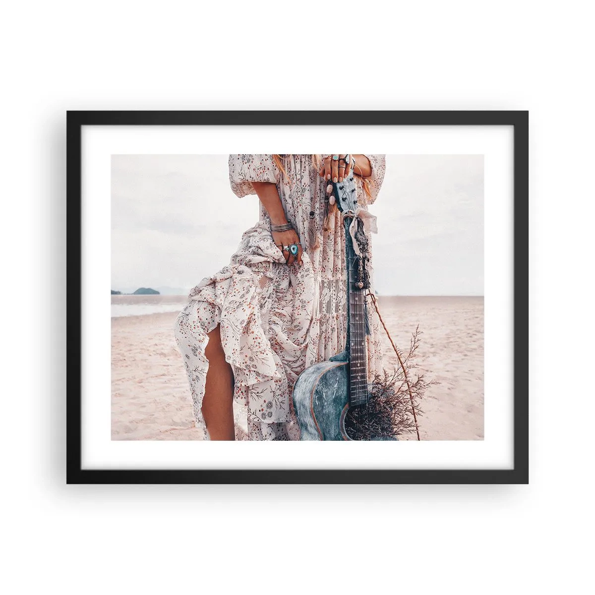 Pôster com moldura preta - Flores a caminho - 50x40 cm