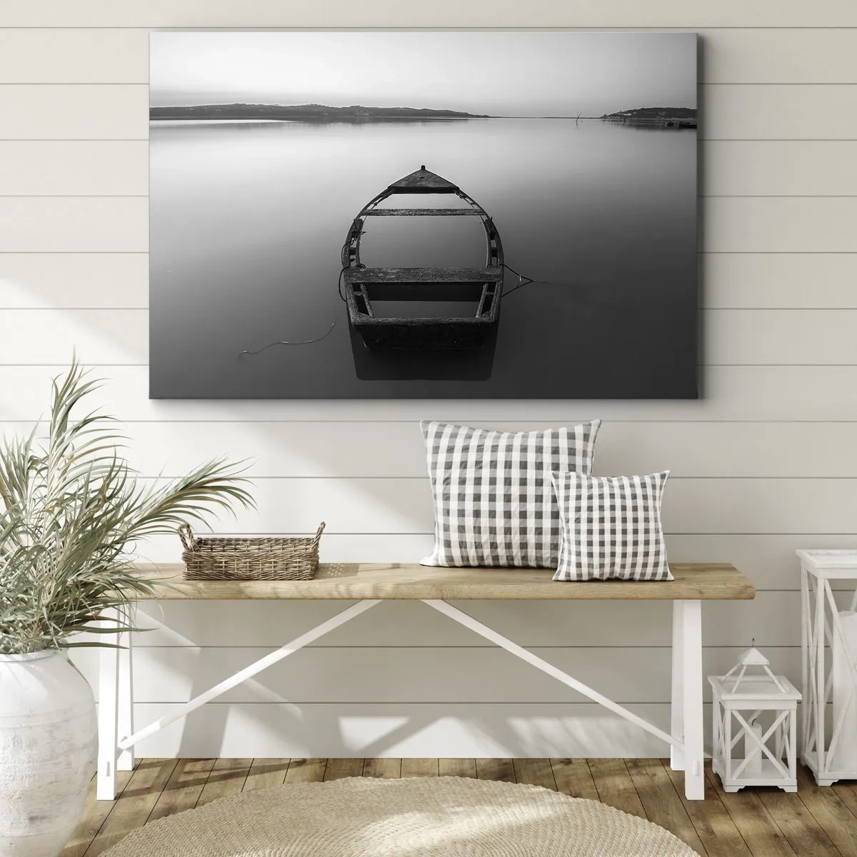 Quadro em tela - Um barco solitário em um lago calmo em tons de preto e branco - 70x50cm - Saudade e melancolia - Decoração de parede moderna para a sala de estar e quarto ARTTOR
