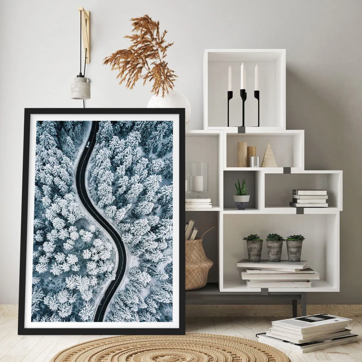 Pôster com moldura preta - Pelaa floresta no inverno - 61x91 cm