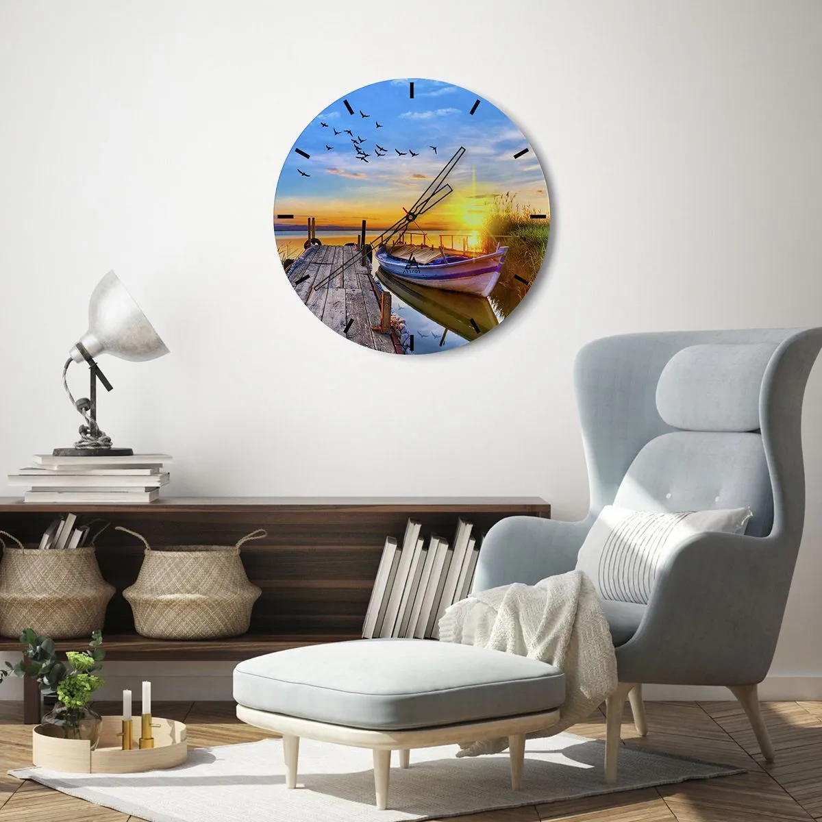 Relógio de parede - Relógio em vidro - Um barco no cais com o pôr do sol como pano de fundo - 30x30cm - Adeus, até amanhã - Decoração de parede moderna para a sala de estar, cozinha e quarto ARTTOR