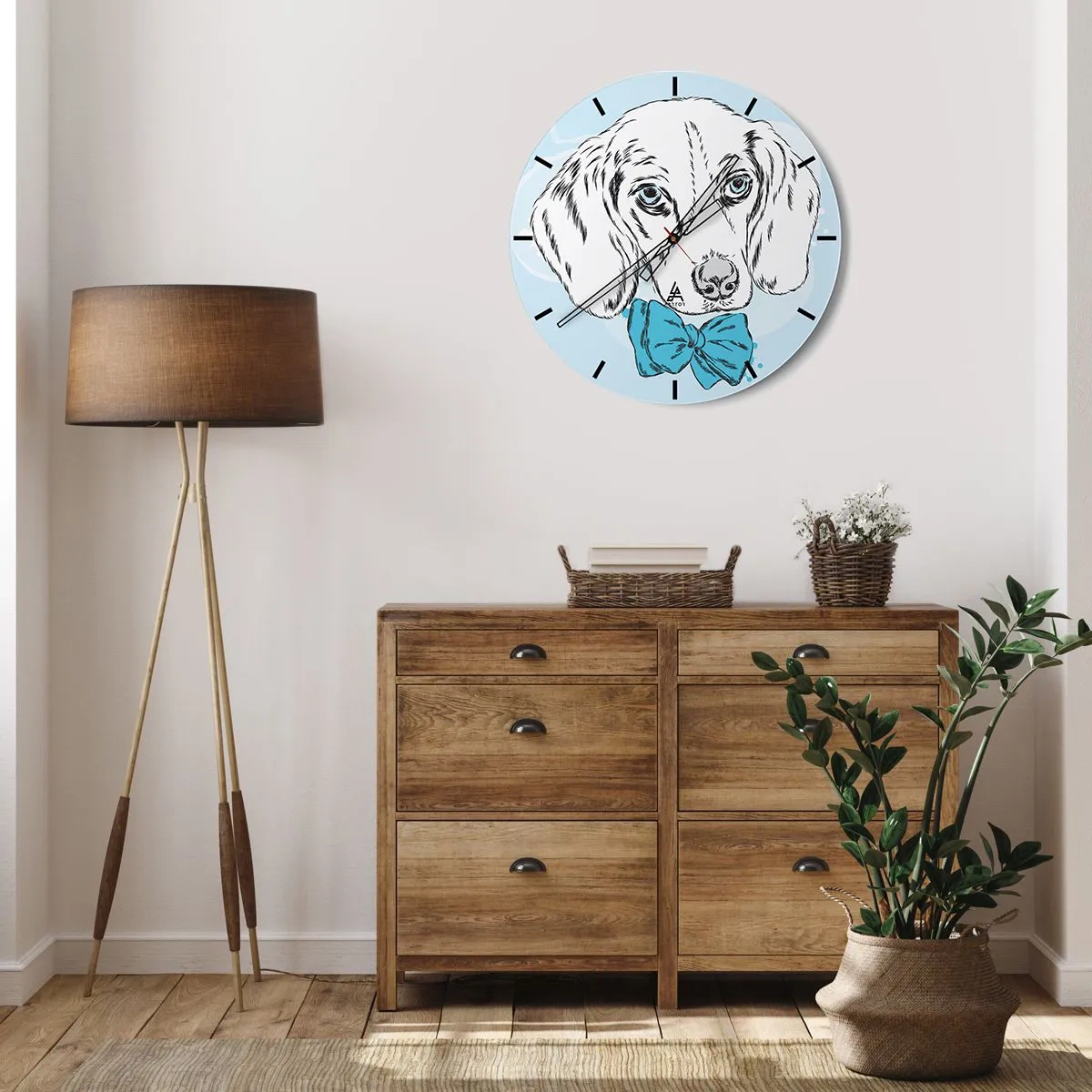 Relógio de parede - Relógio em vidro - Desenho artístico de um cachorro com uma gravata borboleta azul sobre um fundo claro - 30x30cm - Elegância canina - Decoração de parede moderna para a sala de estar, cozinha e quarto ARTTOR