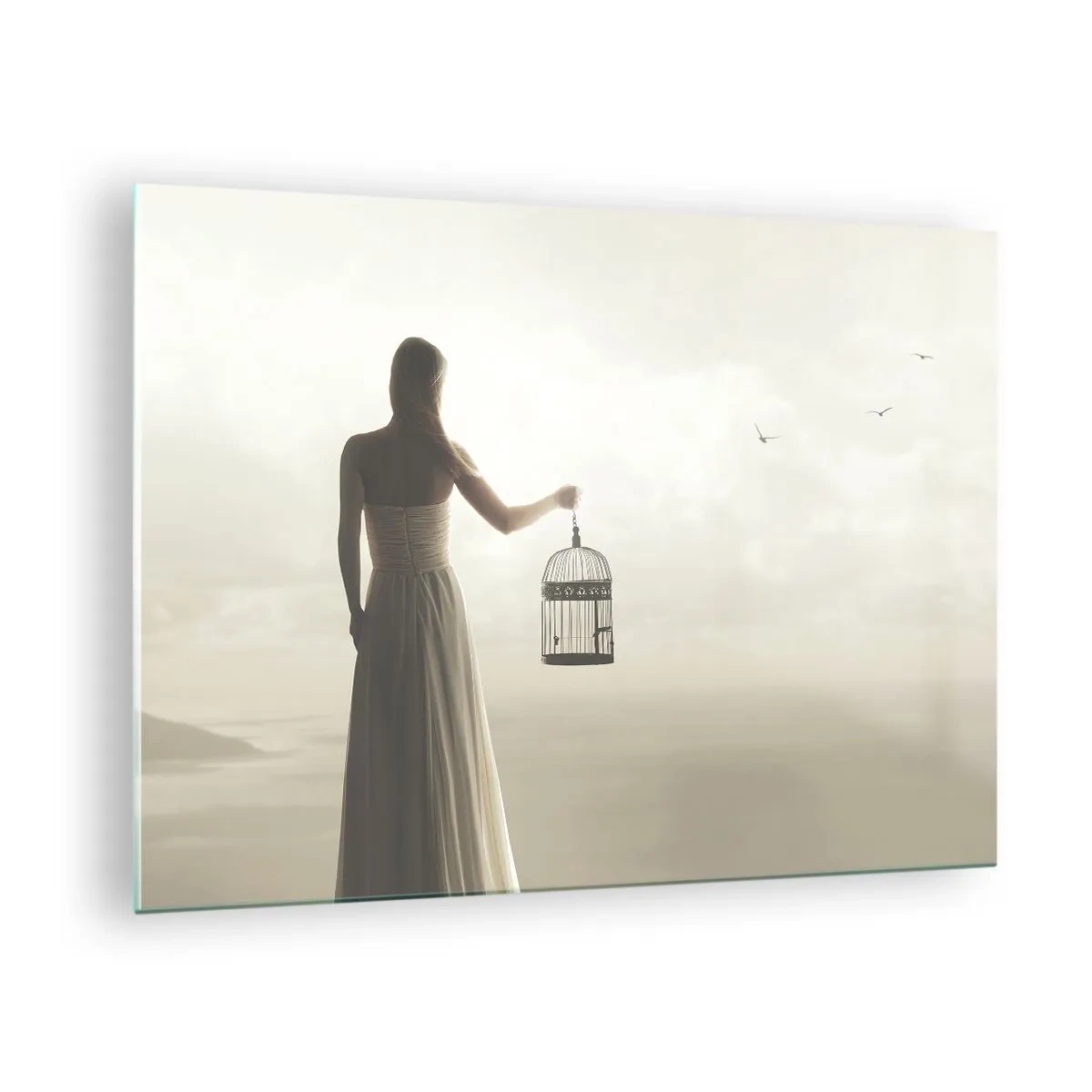 Quadro em vidro - Uma mulher com uma gaiola observando pássaros voando em direção ao céu - 70x50cm - Seja livre - Decoração de parede moderna para a sala de estar e quarto ARTTOR
