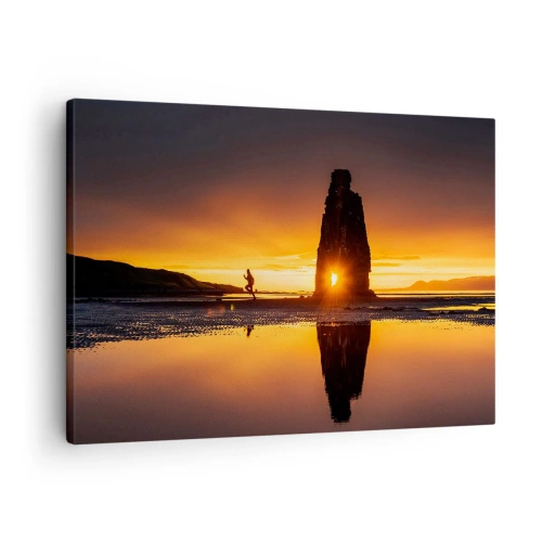 Quadro em tela - Pessoa correndo na praia ao pôr do sol com formação rochosa - 70x50cm - Só você e a natureza - Decoração de parede moderna para a sala de estar e quarto ARTTOR