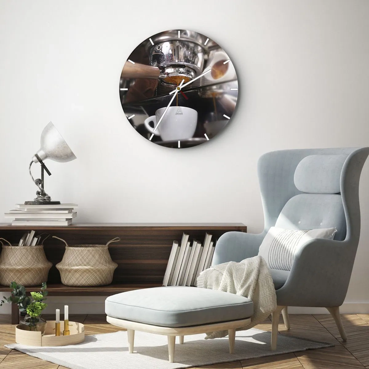 Relógio de parede - Relógio em vidro - Close-up de uma máquina de café com uma xícara de expresso - 30x30cm - Boa hora do dia - Decoração de parede moderna para a sala de estar, cozinha e quarto ARTTOR