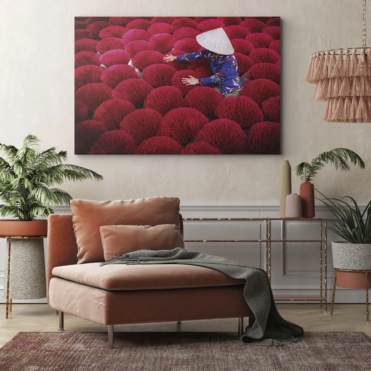 Quadro em tela - Uma mulher usando um chapéu tradicional entre incensos vermelhos - 70x50cm - No campo de arroz - Decoração de parede moderna para a sala de estar e quarto ARTTOR