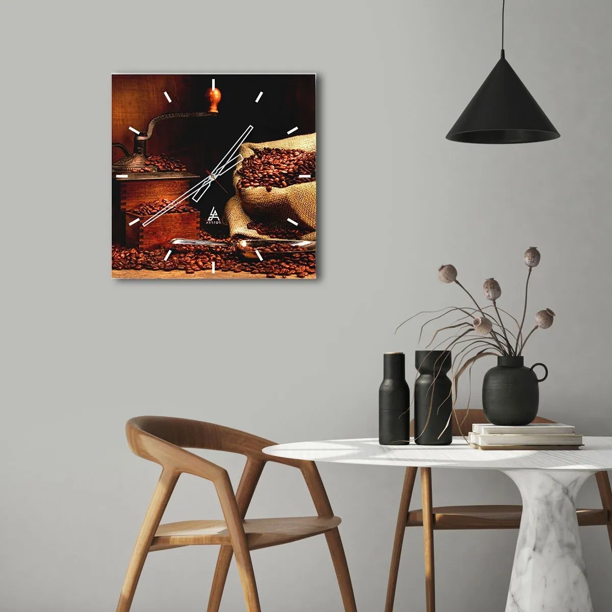 Relógio de parede - Relógio em vidro - Natureza morta com grãos de café e moedor - 40x40 cm