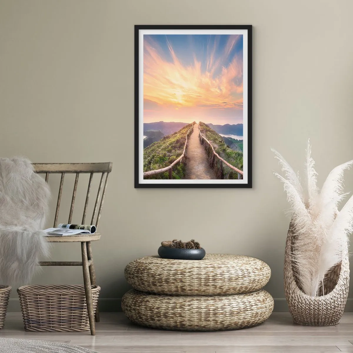 Pôster com moldura preta - Trilha no topo da colina com vista para o pôr do sol e para as montanhas - 50x70cm - Perto do céu - Decoração de parede moderna para a sala de estar e quarto ARTTOR