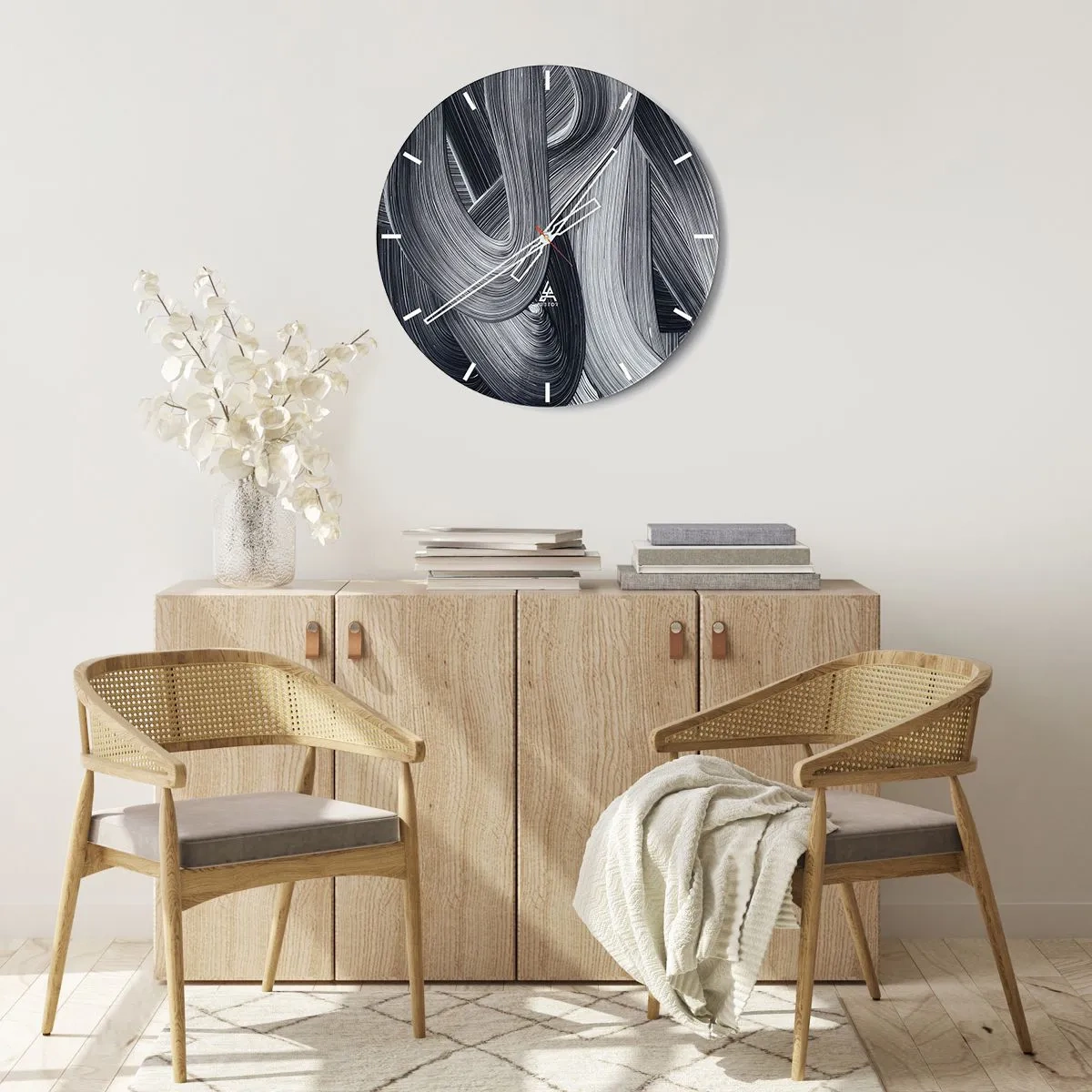 Relógio de parede - Relógio em vidro - Um cavalo galopando contra um fundo desértico em preto e branco. - 30x30cm - A fluidez da realidade - Decoração de parede moderna para a sala de estar, cozinha e quarto ARTTOR