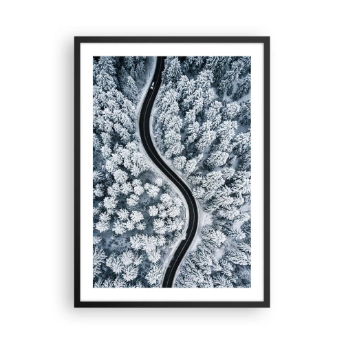 Pôster com moldura preta - Uma estrada pitoresca entre árvores cobertas de neve vista de um pássaro - 50x70cm - Pelaa floresta no inverno - Decoração de parede moderna para a sala de estar e quarto ARTTOR
