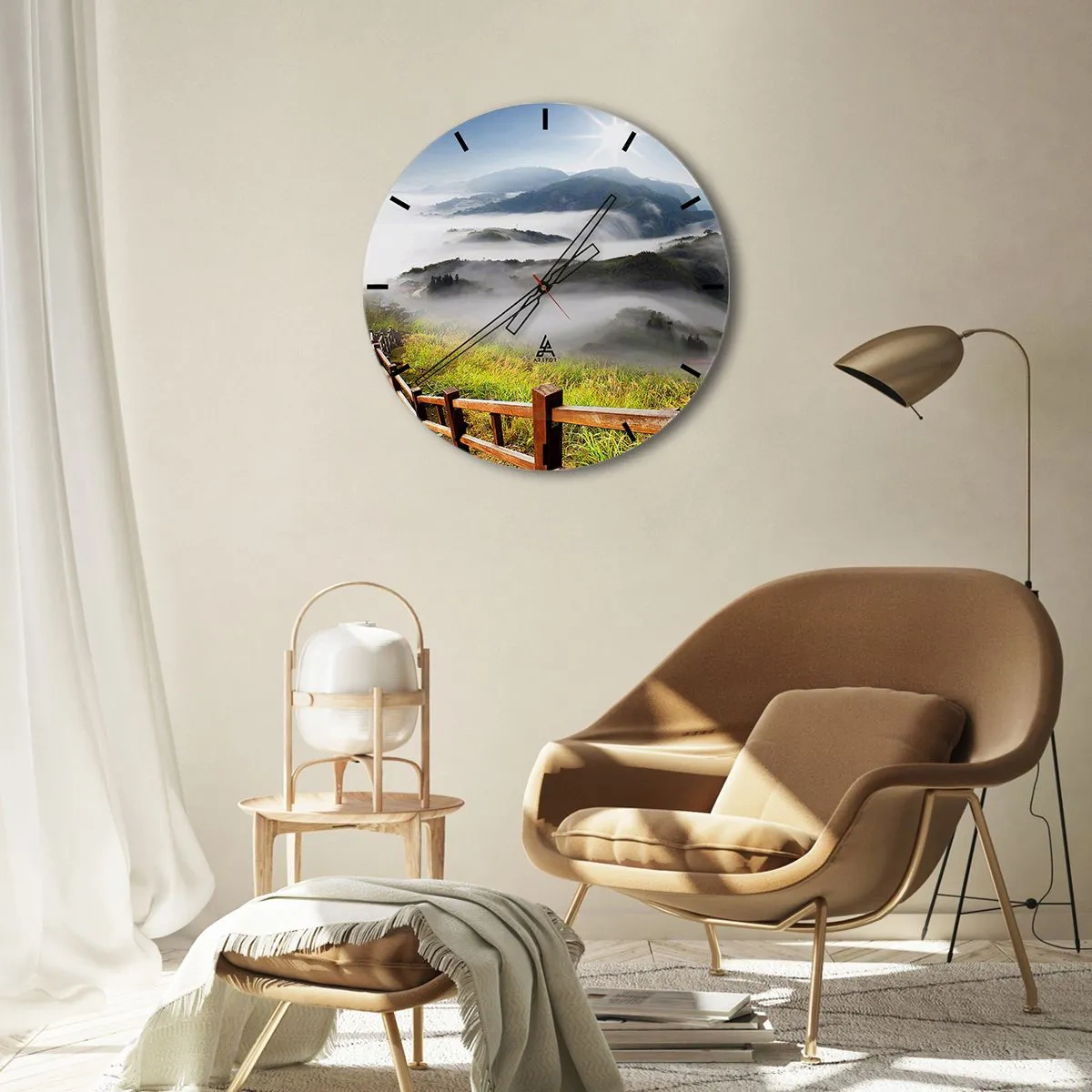Relógio de parede - Relógio em vidro - Vista de um vale enevoado com uma cerca de madeira - 30x30cm - Tecido de brilho e névoa - Decoração de parede moderna para a sala de estar, cozinha e quarto ARTTOR