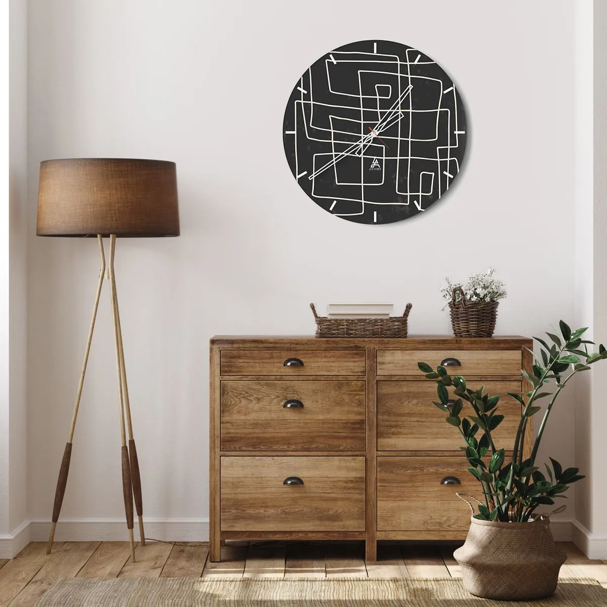 Relógio de parede - Relógio em vidro - Linhas geométricas brancas formando uma grade complexa em um fundo preto. - 30x30cm - Não é tão simples - Decoração de parede moderna para a sala de estar, cozinha e quarto ARTTOR
