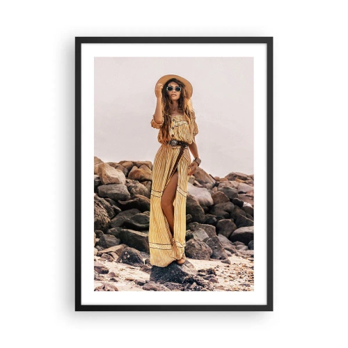 Pôster com moldura preta - Mulher estilosa com um vestido boho em um cenário rochoso - 50x70cm - A magia das pedras - Decoração de parede moderna para a sala de estar e quarto ARTTOR