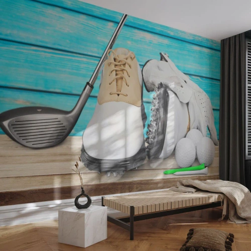 Papel de Parede Standard Eco - Um conjunto de acessórios de golfe em uma mesa de madeira - 100x70cm - Está tudo pronto - Decoração de parede moderna para a sala de estar e quarto ARTTOR