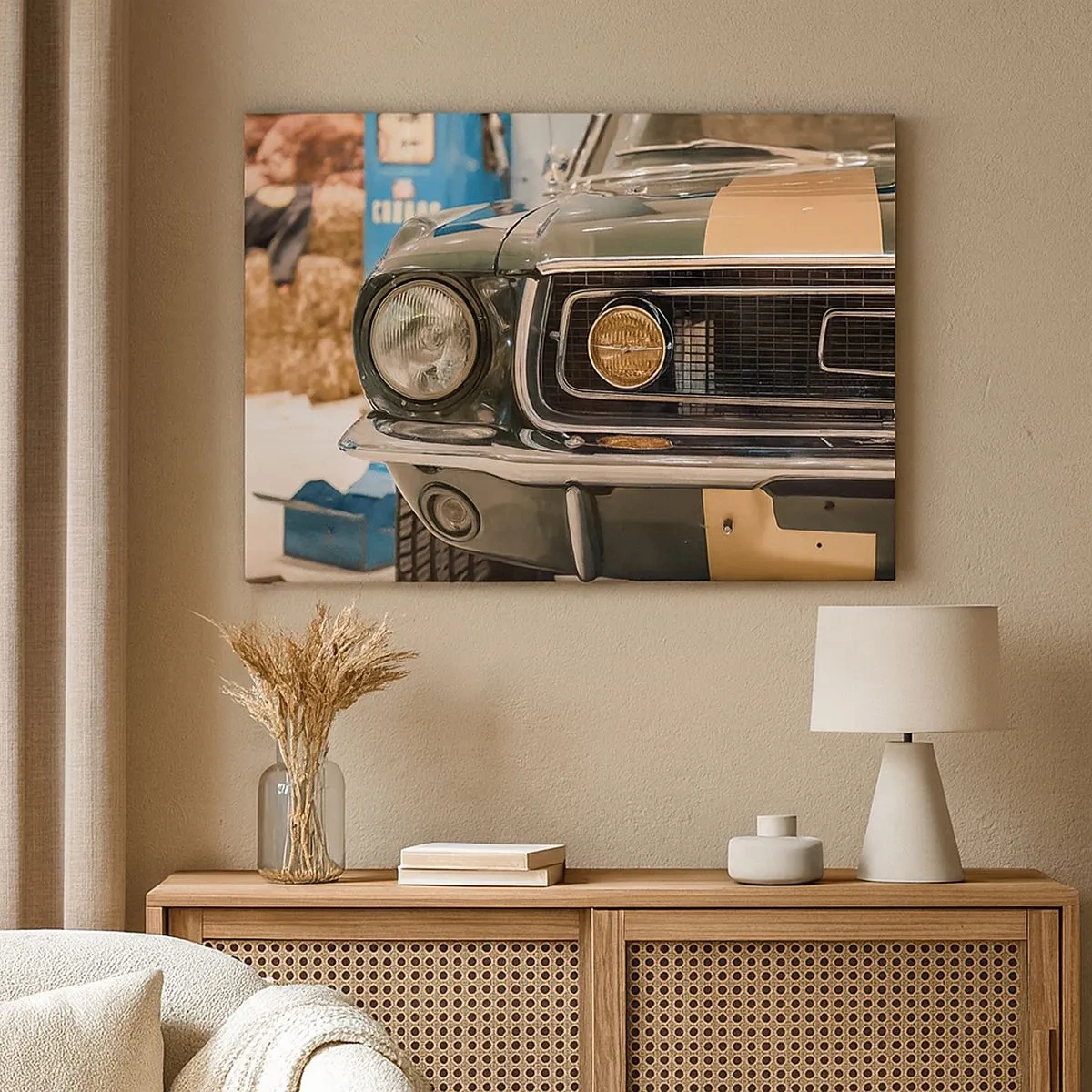 Quadro em tela - Um carro retrô icônico em um cenário clássico - 70x50cm - Encontro com uma lenda - Decoração de parede moderna para a sala de estar e quarto ARTTOR
