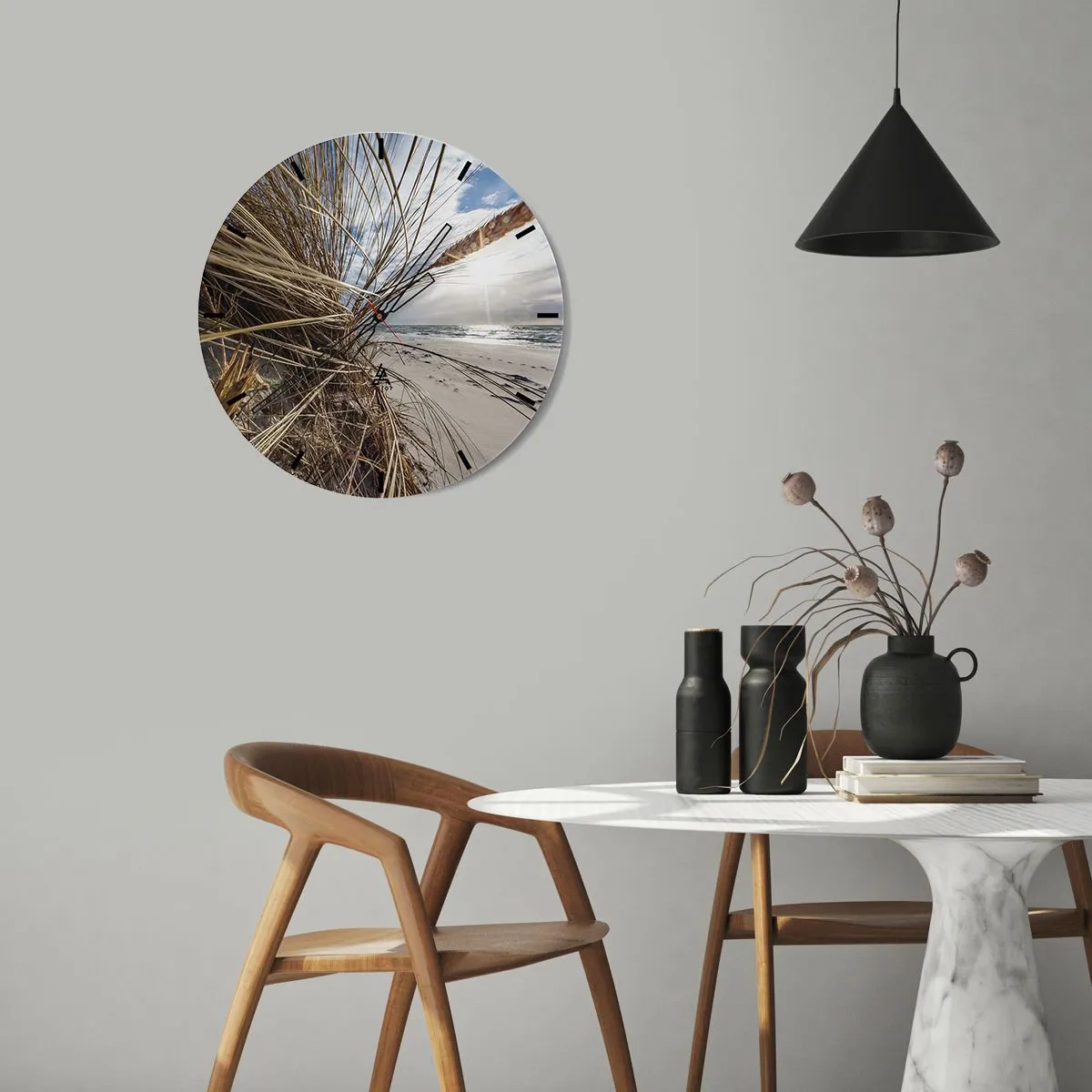 Relógio de parede - Relógio em vidro - Paisagem de praia com vista para o mar através da grama - 30x30cm - Reunião dos rlementos da natureza - Decoração de parede moderna para a sala de estar, cozinha e quarto ARTTOR