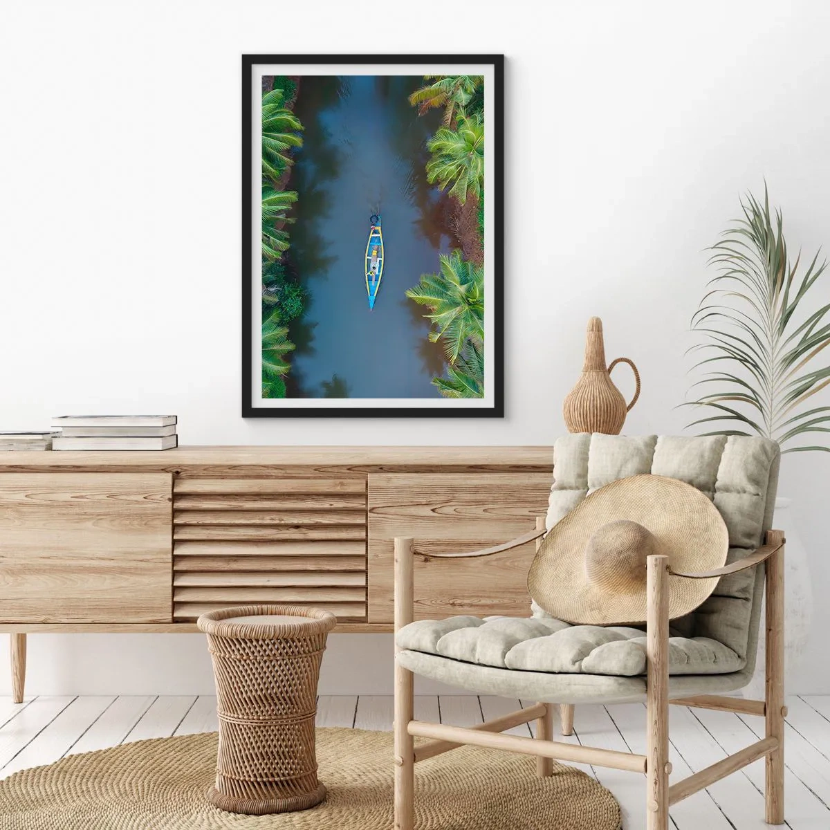 Pôster com moldura preta - Vista aérea de um barco flutuando em um rio tropical - 50x70cm - Em uma trilha tropical - Decoração de parede moderna para a sala de estar e quarto ARTTOR