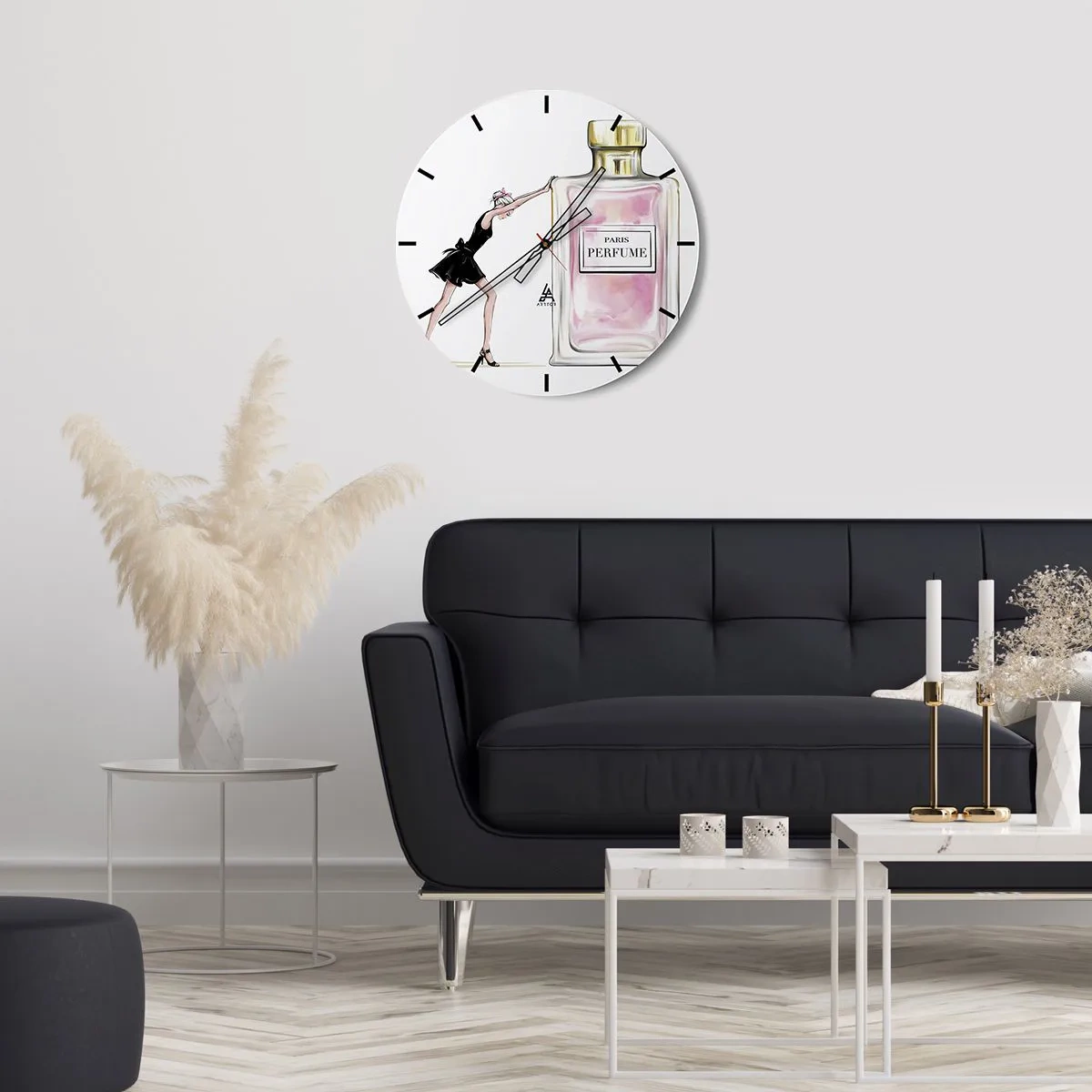 Relógio de parede - Relógio em vidro - Uma mulher com um frasco de perfume - 30x30cm - A essência da feminilidade - Decoração de parede moderna para a sala de estar, cozinha e quarto ARTTOR