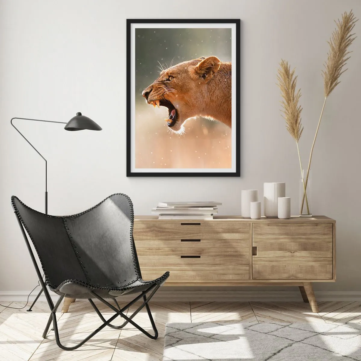 Pôster com moldura preta - Close-up de uma leoa furiosa em pleno movimento - 50x70cm - Tente não ouvir - Decoração de parede moderna para a sala de estar e quarto ARTTOR
