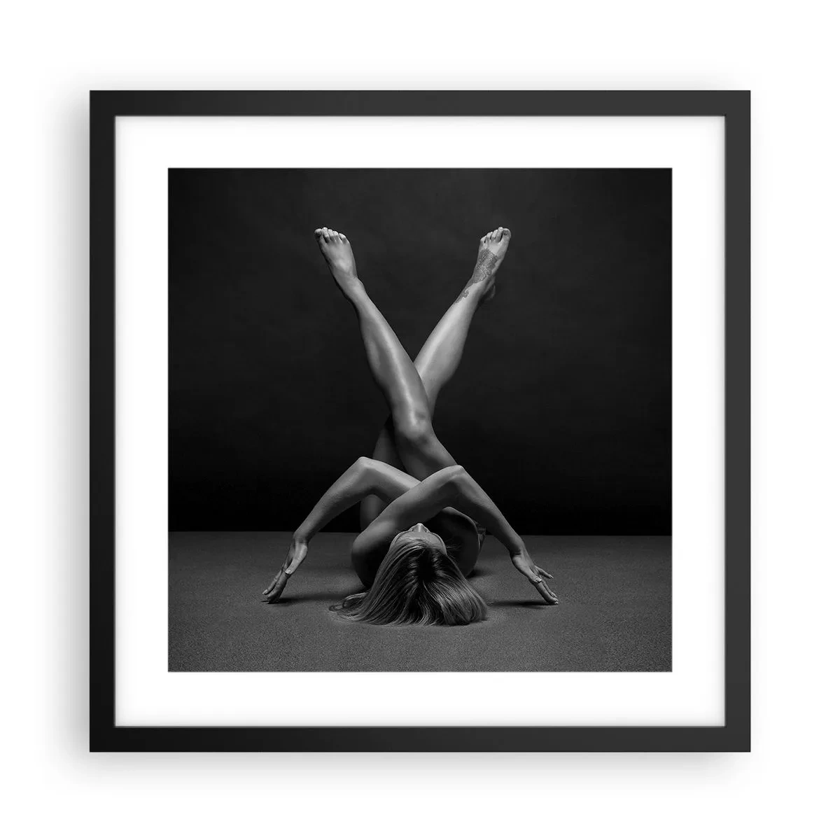 Pôster com moldura preta - Geometria da nudez - 40x40 cm