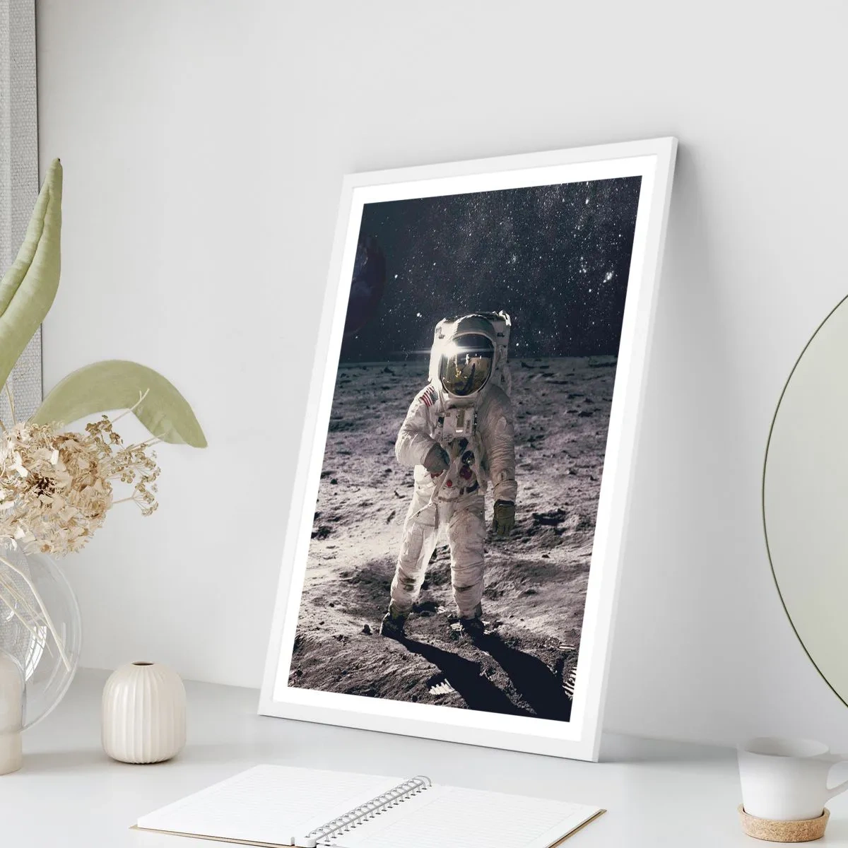 Pôster em moldura branca - Saudações da Lua - 50x70 cm