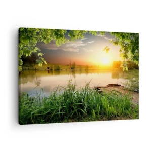 Quadro em tela - Paisagem verde com um lago ao pôr do sol - 70x50cm - Paisagem em uma moldura verde - Decoração de parede moderna para a sala de estar e quarto ARTTOR