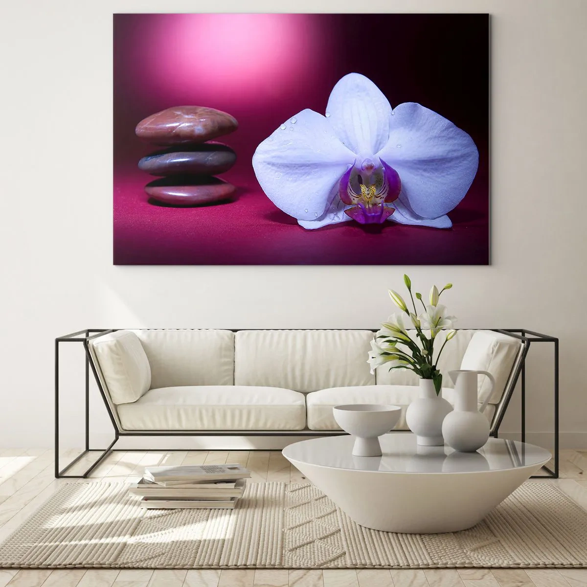 Quadro em vidro - Orquídea branca e pedras contra um fundo de luz roxa - 70x50cm - O estudo do frescor em roxo - Decoração de parede moderna para a sala de estar e quarto ARTTOR