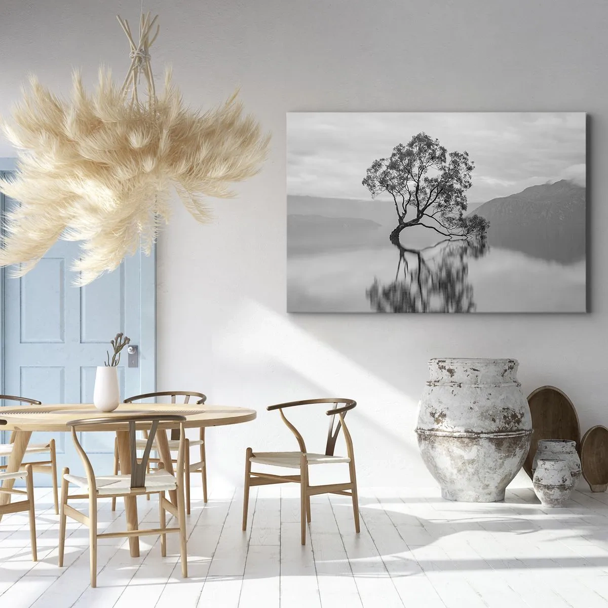 Quadro em tela - Uma árvore solitária refletida na água com montanhas ao fundo - 70x50cm - Existe um país assim - Decoração de parede moderna para a sala de estar e quarto ARTTOR