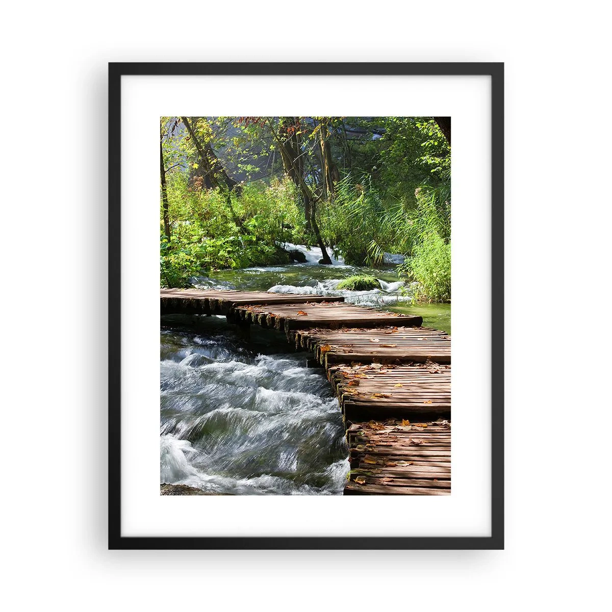 Pôster com moldura preta - Sobre a cascata espumosa - 40x50 cm