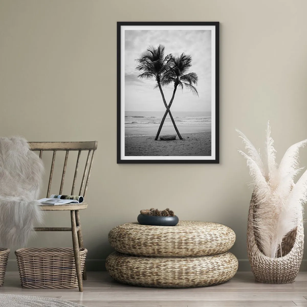 Pôster com moldura preta - Sentiu a presença - 70x100 cm