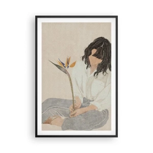 Pôster com moldura preta - Retrato com uma flor exótica - 61x91 cm