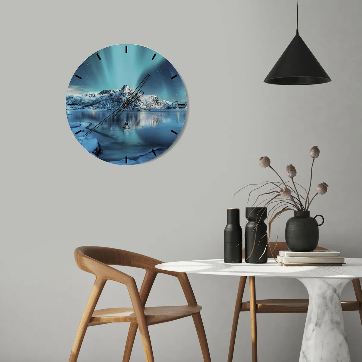 Relógio de parede - Relógio em vidro - Aurora Boreal sobre montanhas cobertas de neve e um lago congelado - 30x30cm - Noite de Luz - Decoração de parede moderna para a sala de estar, cozinha e quarto ARTTOR