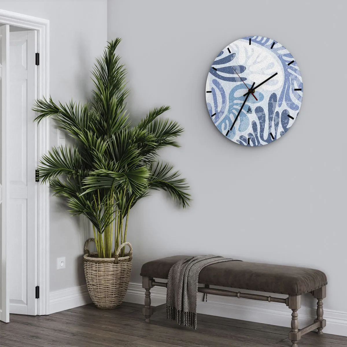 Relógio de parede - Relógio em vidro - Formas azuis orgânicas em um fundo claro - 30x30cm - Samambaias azuis - Decoração de parede moderna para a sala de estar, cozinha e quarto ARTTOR
