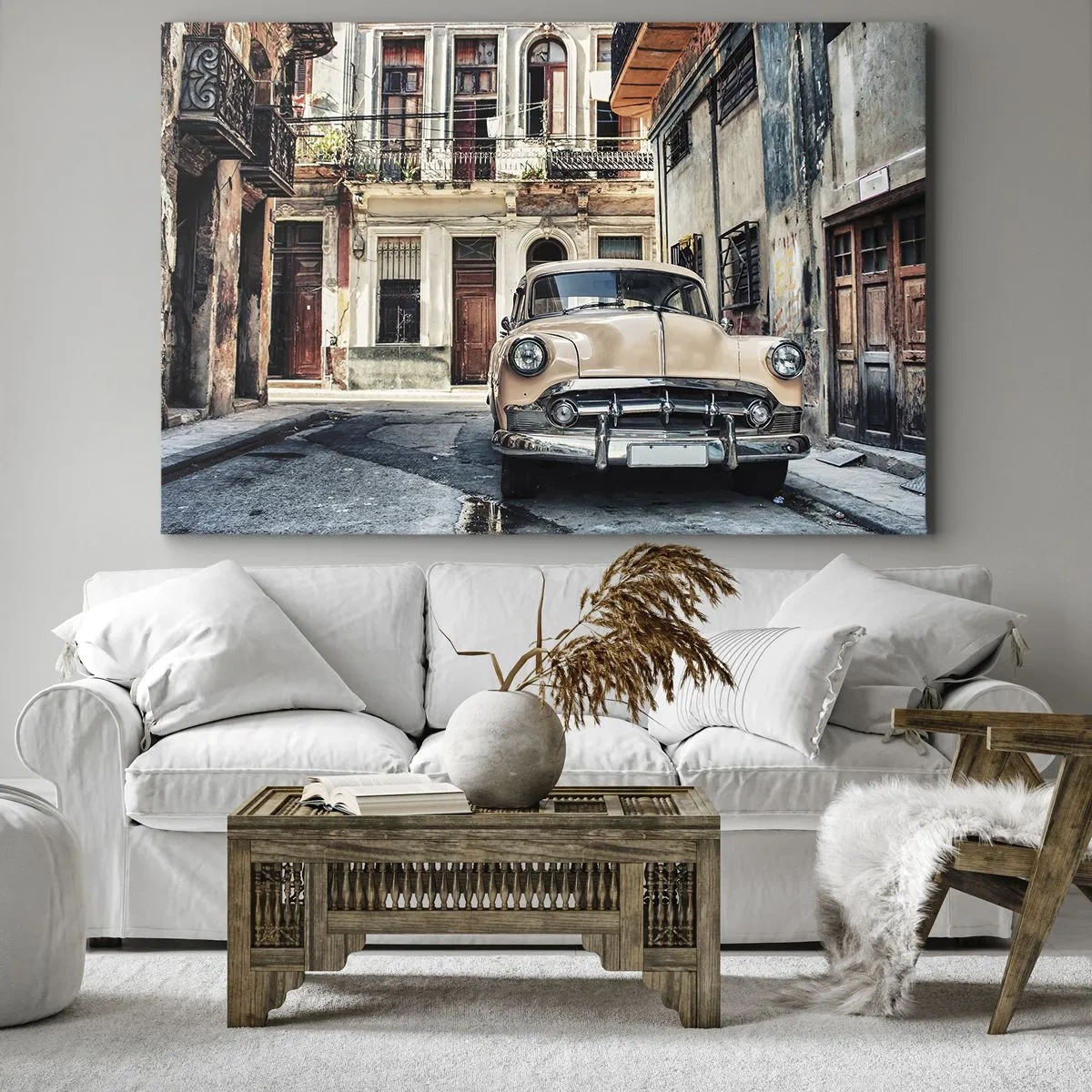 Quadro em tela - Um carro clássico tendo como pano de fundo a arquitetura urbana - 70x50cm - Siesta em Havana - Decoração de parede moderna para a sala de estar e quarto ARTTOR