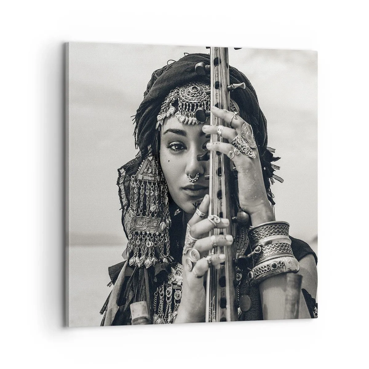 Quadro em tela - A própria música oriental - 60x60 cm