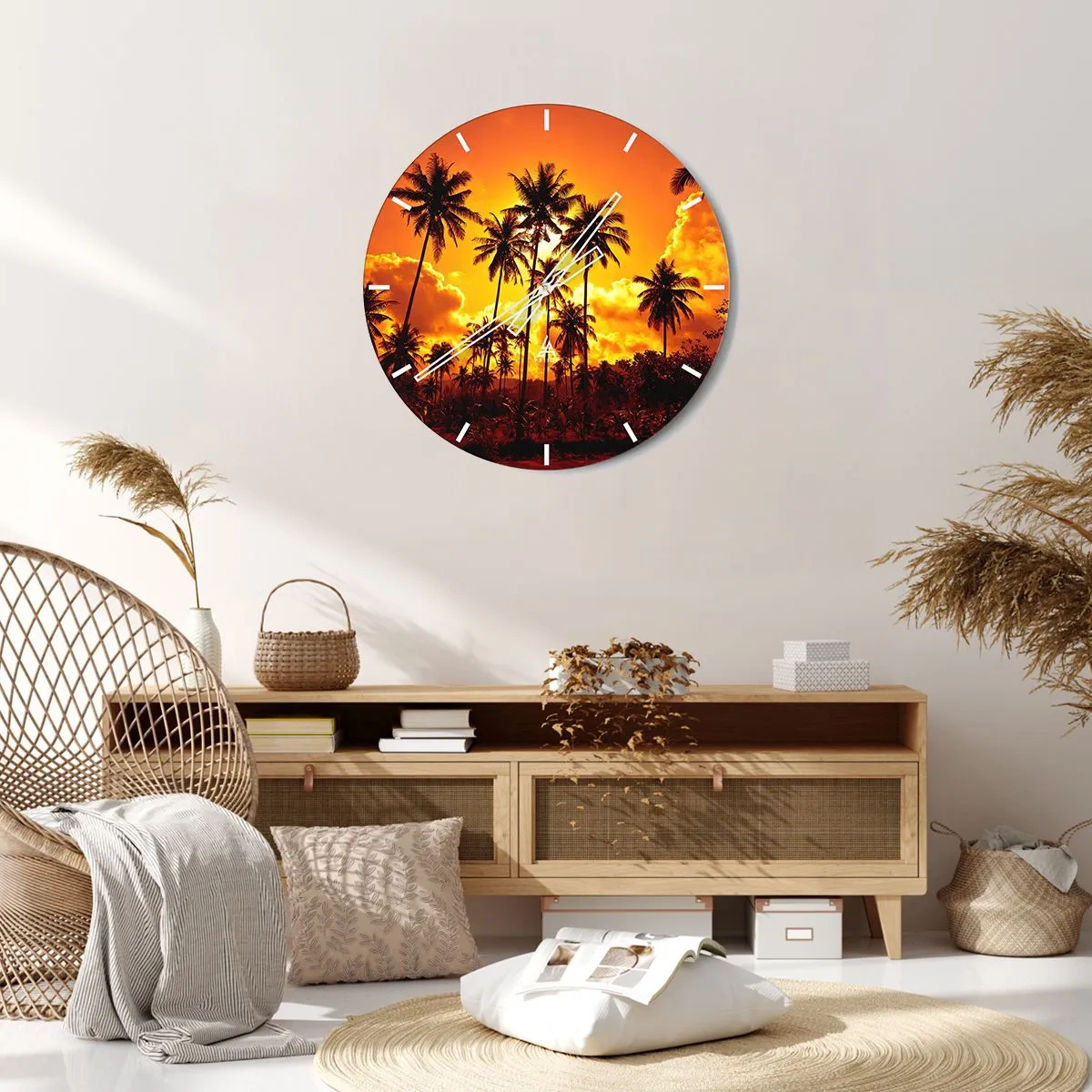 Relógio de parede - Relógio em vidro - Palmeiras com o pôr do sol como pano de fundo - 30x30cm - Montanhas em chamas, florestas em chamas - Decoração de parede moderna para a sala de estar, cozinha e quarto ARTTOR