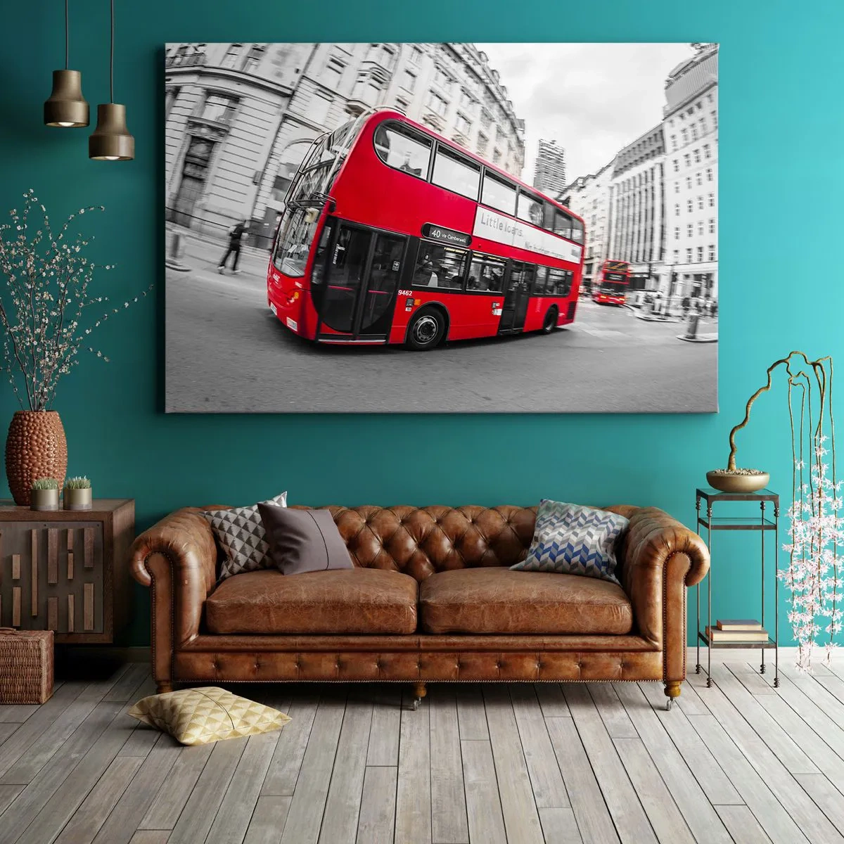 Quadro em tela - Um ônibus vermelho de Londres contra uma rua preta e branca - 70x50cm - Londres tradicional - de autocarro - Decoração de parede moderna para a sala de estar e quarto ARTTOR