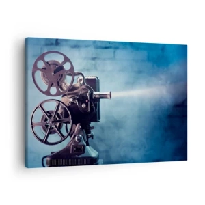 Quadro em tela - Um antigo projetor de filmes projetando luz contra um fundo azul - 70x50cm - No cinema antigo - Decoração de parede moderna para a sala de estar e quarto ARTTOR
