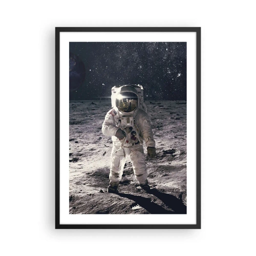 Pôster com moldura preta - Astronauta na Lua com vista para as estrelas - 50x70cm - Saudações da Lua - Decoração de parede moderna para a sala de estar e quarto ARTTOR