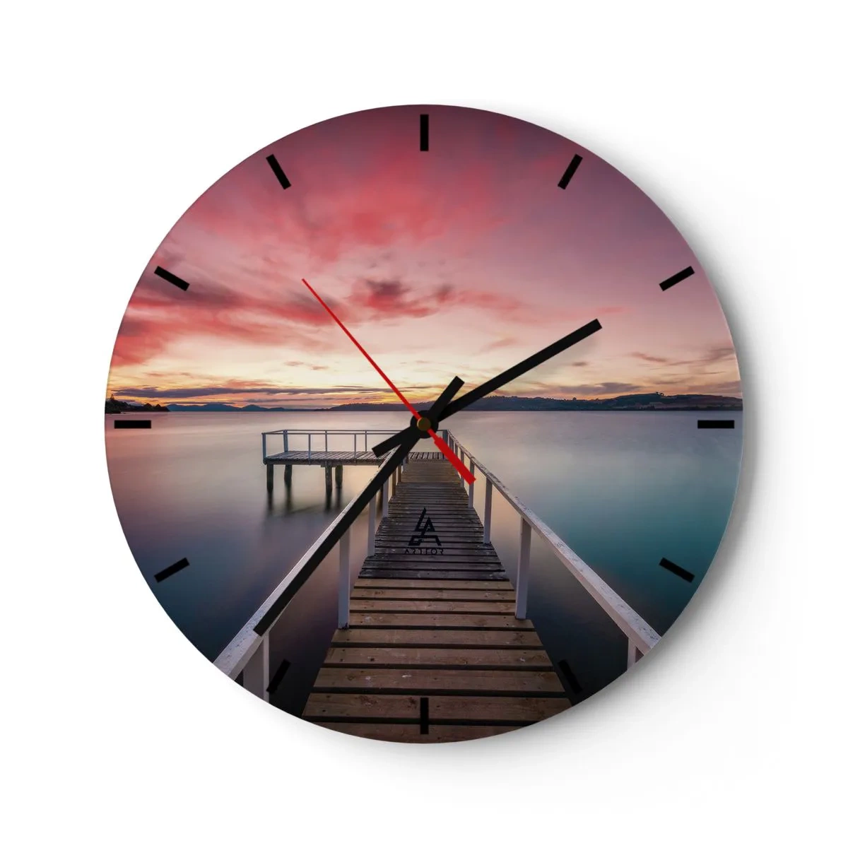 Relógio de parede - Relógio em vidro - Um píer sobre um lago calmo ao pôr do sol - 30x30cm - A chama suave da noite - Decoração de parede moderna para a sala de estar, cozinha e quarto ARTTOR