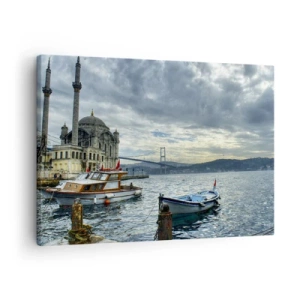 Quadro em tela - Um edifício histórico na água com barcos e uma ponte ao fundo - 70x50cm - Na fronteira dos mundos - Decoração de parede moderna para a sala de estar e quarto ARTTOR